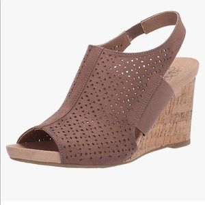 Life Stride slingback sandals